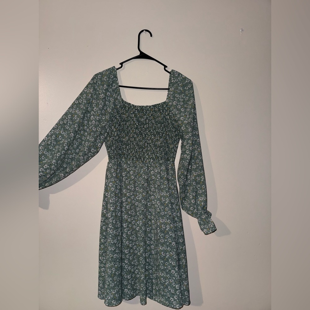 SHEIN Green Floral Long Sleeve Dress
